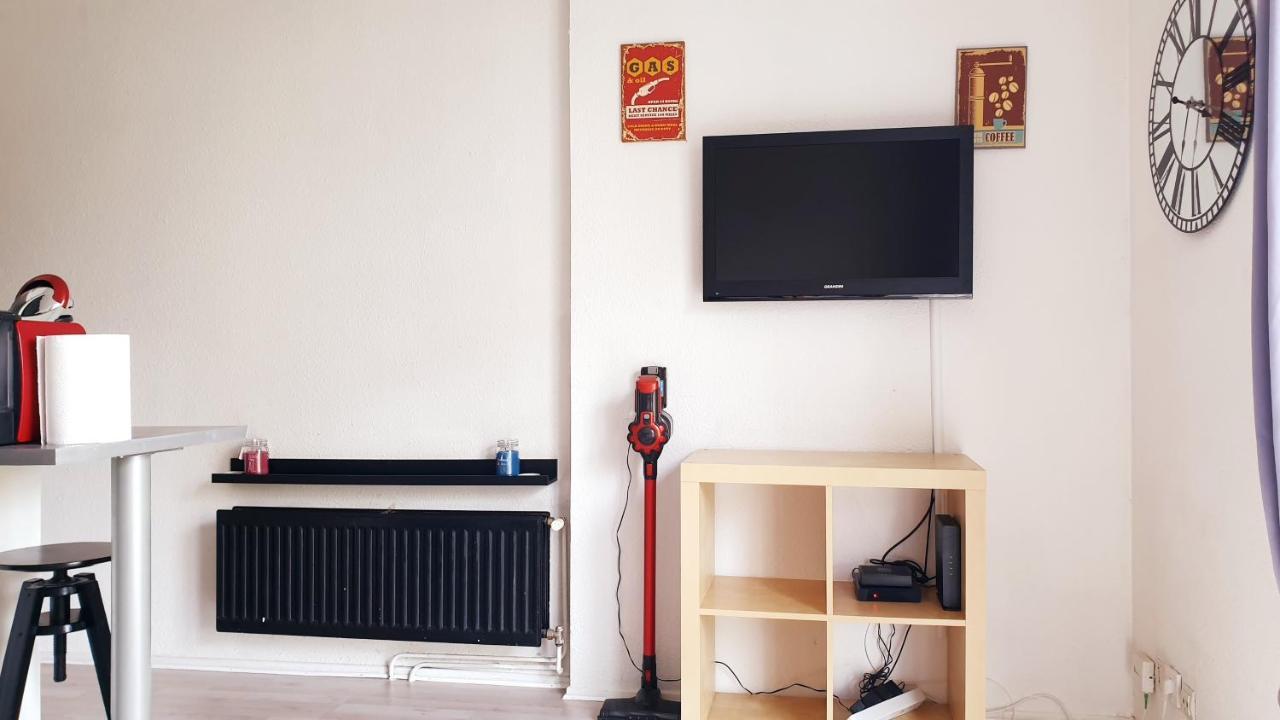 Ferienwohnung Studio Individuel - Le Musset & Parking Gratuit Devant L'Immeuble Grenoble Exterior foto